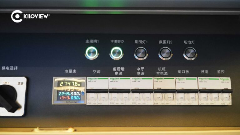 NDI转播车内部展示